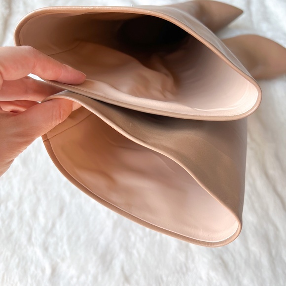 $725 Loriblu Made In Italy Camel Taupe Knee High Boots High Heel Pointy Toe 40IT - Picture 9 of 15